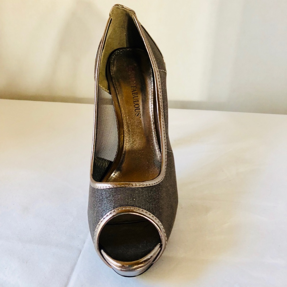 High heels - Picture 4 of 6